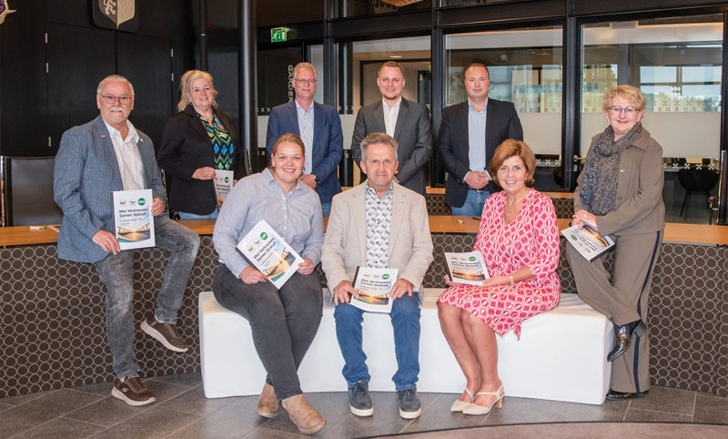 Op woensdag 13 mei 2026 hebben de onderhandelaars van RVP, PVV en CDA in de raadzaal van het gemeentehuis in Rucphen het coalitieakkoord ondertekend.