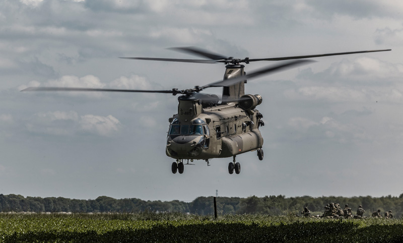 In week 34 en 35 (18 t/m 22 augustus en 25 t/m 29 augustus) voert het Defensie Helikopter Commando van de Koninklijke Luchtmacht de oefening ‘Focus298’ uit. De oefening vindt plaats in een groot gebied in Zuid-Oost Nederland. Onze gemeente ligt in dit oefengebied, waardoor Chinook-transporthelikopters mogelijk ook boven onze omgeving vliegen.